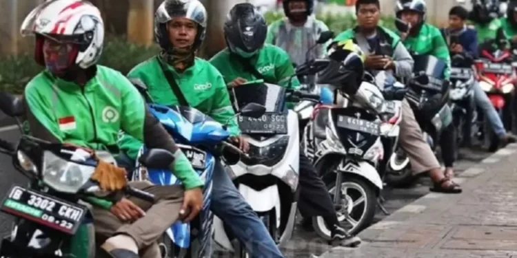 Siap-Siap, Tarif Ojol Bakal Naik hingga 15 Persen
