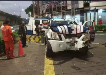 Diduga Mabuk Berat hingga Kecelakaan, WN China Malah Bawa Kabur Mobil Polisi
