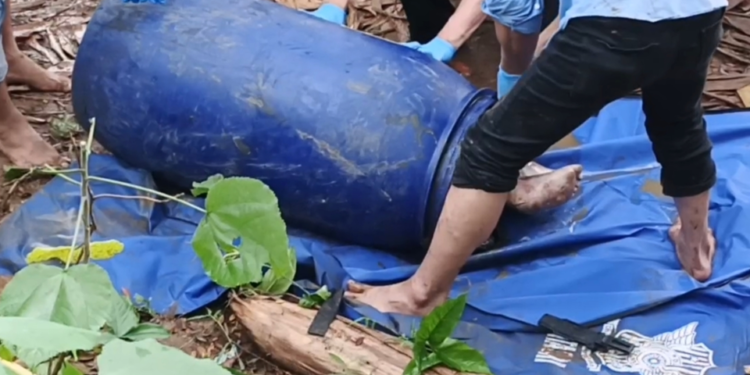 Mengenaskan, Mayat Terbungkus dalam Drum Mengapung di Sungai Cisadane