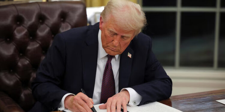 Deal, Ini Empat Alasan Trump Turunkan Tarif Impor Indonesia 19 Persen