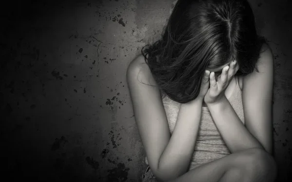 Viral Oknum Polisi Paksa Gadis 19 Tahun ‘Berhubungan’, Tuai Reaksi Keras Warganet