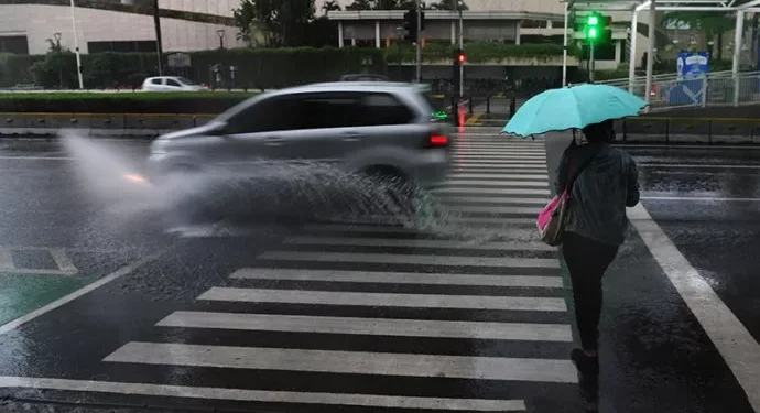 Prakiraan Cuaca Kota Tangsel Hari Ini: Hujan Ringan, Jangan Lupa Bawa Payung