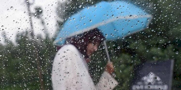 Prakiraan Cuaca Tangsel Hari Ini: Hujan Ringan Merata di Seluruh Wilayah