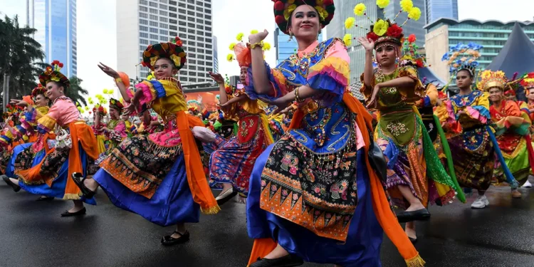 Kemeriahan Jakarta Dalam Warna di Car Free Day Minggu Pagi