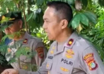 Polisi Duga Mayat Mengambang di Kali Ciliwung ASN Kemendagri