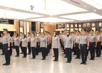 Kapolri Pimpin Kenaikan Pangkat Tiga Pati dan 87 Pamen