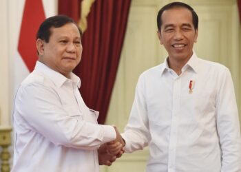 Menggenggam Bara, Menatap Arah: Prabowo dan Kontrak Sejarah Baru Indonesia