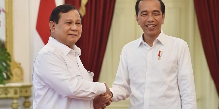 Menggenggam Bara, Menatap Arah: Prabowo dan Kontrak Sejarah Baru Indonesia