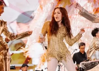 Konser Dangdut-dangdutan Ayu Ting Ting ‘Dirujak’ Netizen, Dianggap Tiru Jennie BLACKPINK?