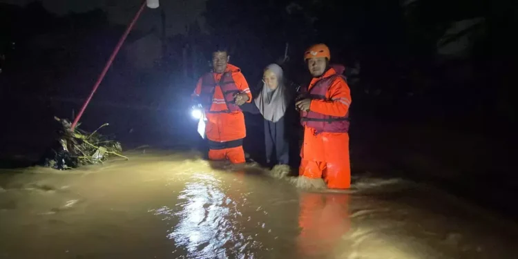Hujan Deras Mengguyur, Sejumlah Wilayah Bogor Dilanda Banjir dan Longsor