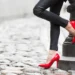 Hati-hati, Ini Akibatnya Jika Wanita Memakai High Heels Terlalu Tinggi