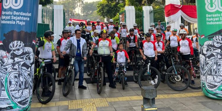 GP Ansor Lepas 80 Kontingen Roadbike, Napak Tilas 80 Km ke Rengasdengklok