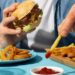 Dear Food Lovers, Jangan Lakukan Hal Ini Setelah Konsumsi Makanan Berminyak