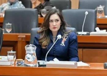 Akun IG Digeruduk Netizen, Nafa Urbach Tutup Komentar Usai Bahas Tunjangan DPR