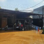 Imbas Banjir di Vila Pamulang, Sebagian Warga Bertahan di Pengungsian