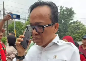 Wamenaker Terjaring OTT, Mensesneg: Prabowo Izinkan KPK untuk Proses Hukum