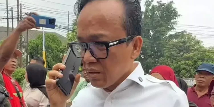 Wamenaker Terjaring OTT, Mensesneg: Prabowo Izinkan KPK untuk Proses Hukum