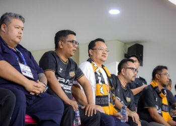 Saksikan Laga Dewa United Vs Persik Kediri, Gubernur Banten Andra Soni Senang, BIS Unjuk Kualitas