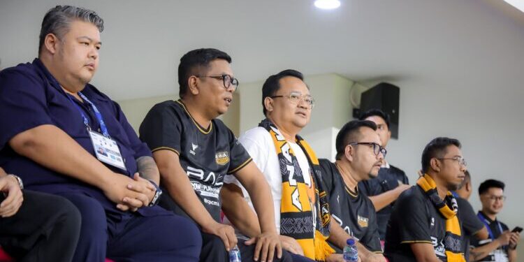 Saksikan Laga Dewa United Vs Persik Kediri, Gubernur Banten Andra Soni Senang, BIS Unjuk Kualitas