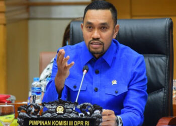 Kritik Soal Pembubaran DPR, Ahmad Sahroni Dicopot dari Wakil Ketua Komisi III