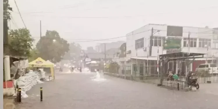 banjir tangsel