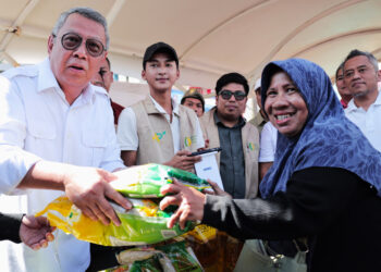 Antusias Warga Sambut Gerakan Pangan Murah di Pamulang, Benyamin Pastikan Akses Pangan Terjangkau