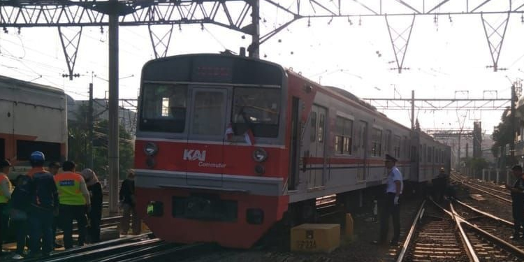 KAI Commuter Pastikan Tak Ada Korban Luka Akibat KRL Anjlok di Stasiun Jakarta Kota