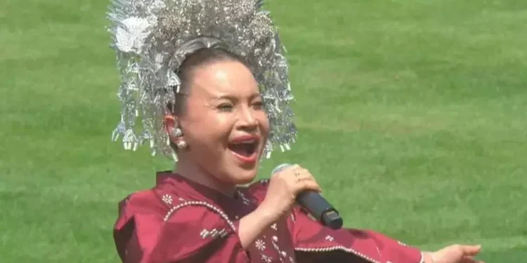 Rossa Merinding Nyanyi di Istana Negara