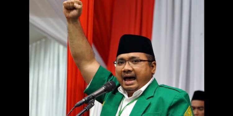 yaqut cholil