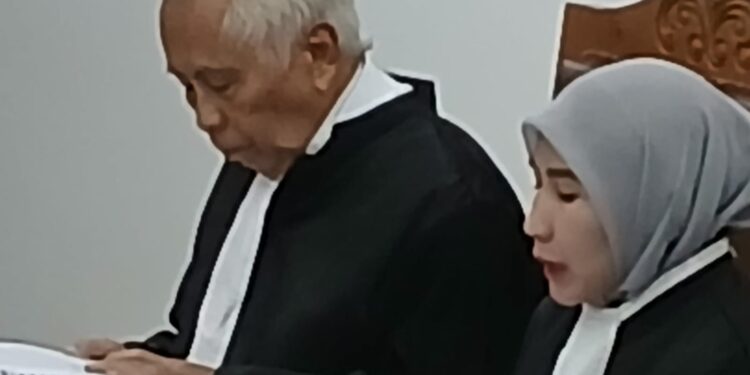 Sidang Dugaan Kriminalisasi Karyawan PT WKM, OC Kaligis: Dakwaan Kami Patahkan Semua