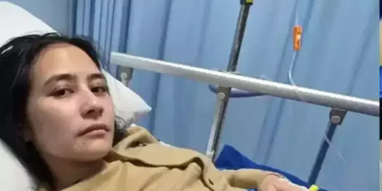 Prilly Latuconsina Dilarikan ke Rumah Sakit, Alami Muntah dan Demam Tinggi