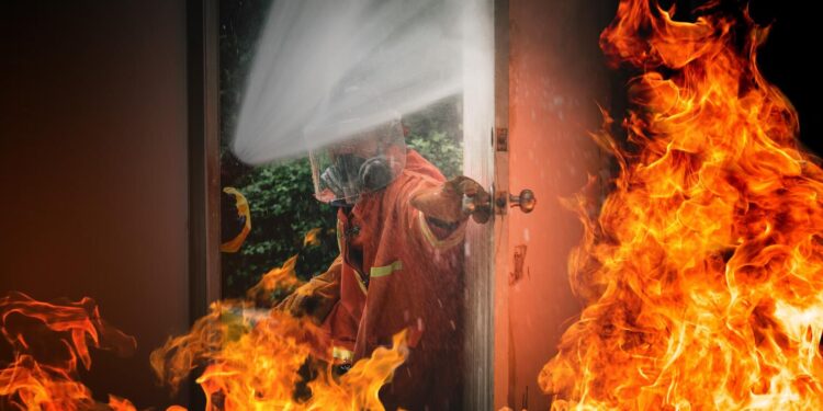 Akibat Cekcok Rumah Tangga, Kontrakan di Komplek DPR Hangus Dibakar