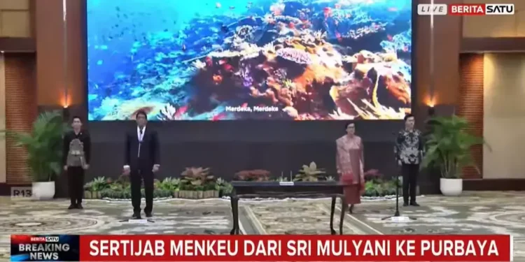 Resmi Sertijab kepada Menkeu Purbaya Yudhi, Sri Mulyani: Hormati Ruang Privasi Saya sebagai Warga Negara Biasa