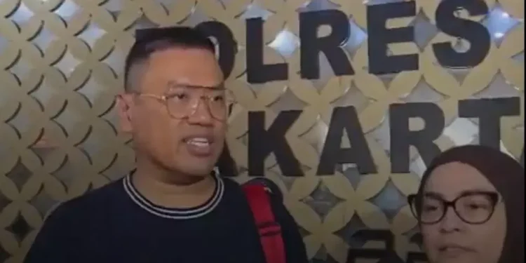 Uya Kuya dan Istri Datangi Polres Jaktim, Maafkan Pelaku Penjarahan