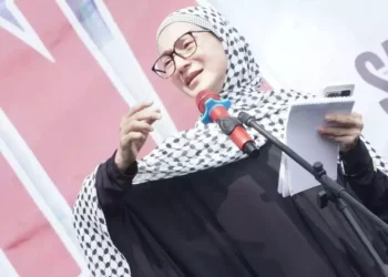 Bersama Aktivis Dunia, Wanda Hamidah Berlayar ke Gaza Demi Kemanusiaan