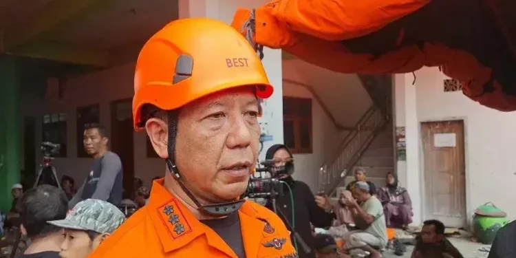 Basarnas: Masih Ada 38 Santri Belum Terevakuasi dari Reruntuhan Ponpes Al-Khoziny Sidoarjo