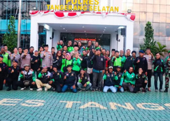 Polres Tangsel-Komunitas Ojol Gelar Doa Bersama untuk Affan