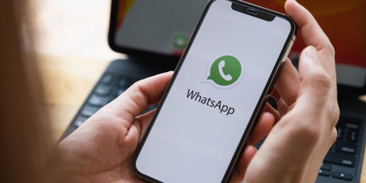 Mengulik Karakter Orang yang Sering Gonta-Ganti Foto Profil WhatsApp