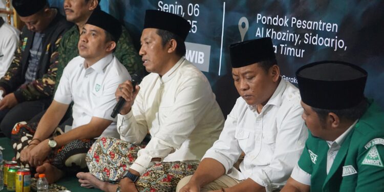 Hadir di Tahlilan Ponpes Al Khoziny, Ketum GP Ansor: Ini Musibah Berat, Tapi Kita Harus Tetap Bersama