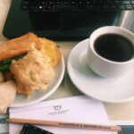 Cuaca Lagi Panas Banget? Hindari 4 Makanan Ini Biar Nggak Makin Lemas!