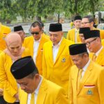 Zaki Iskandar Dampingi Ketum Bahlil Ziarah Golkar di TMP Kalibata