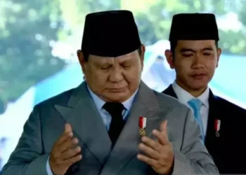 Tanda Hormat pada Pahlawan Revolusi, Presiden Prabowo Berdoa di Lubang Buaya