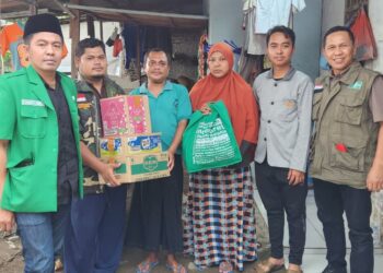 GP Ansor Berikan Warung BUMA kepada Banser Korban Penganiayaan Saat Hadiri Pengajian