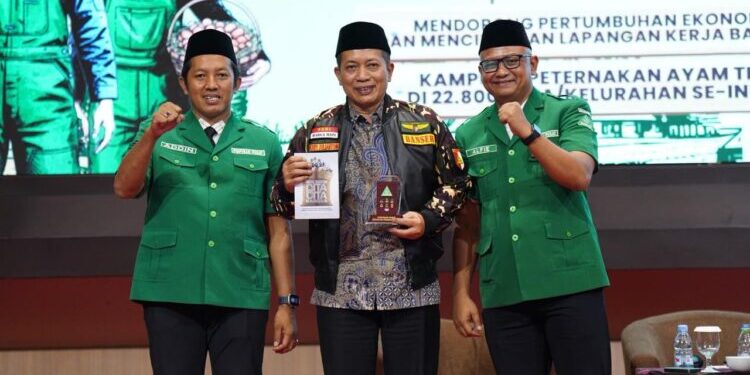 Menkop Ferry Berharap GP Ansor Jadi Penggerak 80 Ribu Koperasi Merah Putih