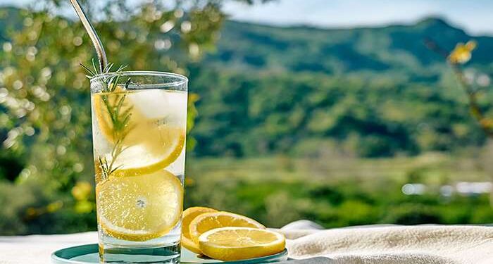 Tinggalkan Kopi di Pagi Hari, Coba Tiga Minuman Sehat Ini untuk Energi Alami
