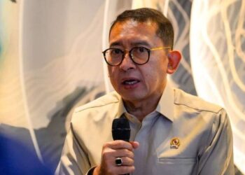 Menbud Fadli Zon Terima Usulan 10 Calon Pahlawan Nasional 2025, Termasuk Soeharto dan Gus Dur