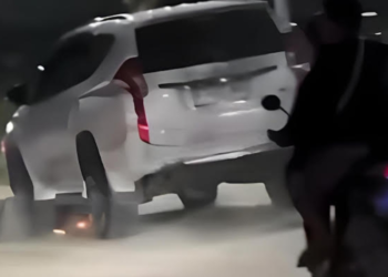 Viral! Mobil Pajero Seret Motor hingga 100 Meter, Pengemudi WNA Diduga Mabuk