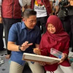 Seskab dan Mensos Kunjungi Sekolah Rakyat 33 Tangsel, Siswa Sambut dengan Lagu Cinta