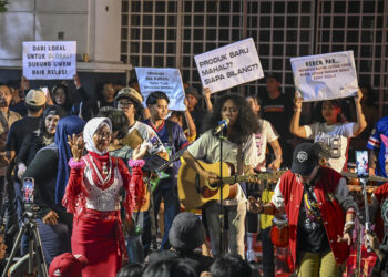 Sinergi ADV Nusantara Gelar Aksi Seni “Jersey untuk Pak Menteri” Sebagai Apresiasi Kebijakan Penyekatan Pakaian Bekas Ilegal