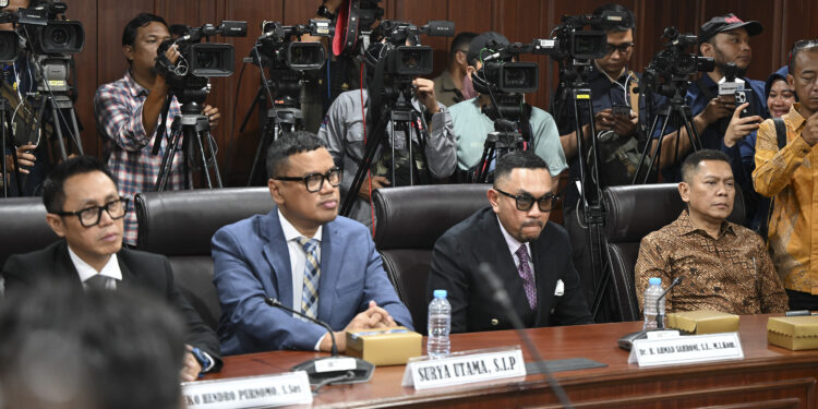 Adies Kadir dan Uya Kuya Bebas dari Sanksi Etik, MKD Pulihkan Status Anggota DPR